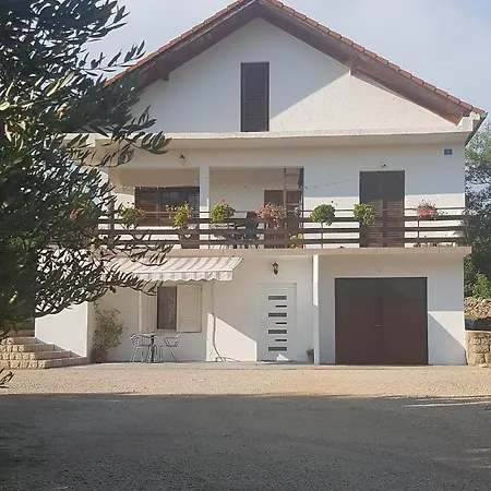 Апартаменты With A Parking Space Maslenica, Novigrad - 15482