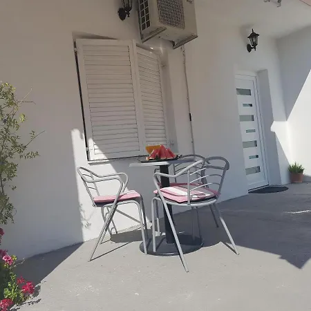 With A Parking Space Maslenica, Novigrad - 15482 Lejlighed